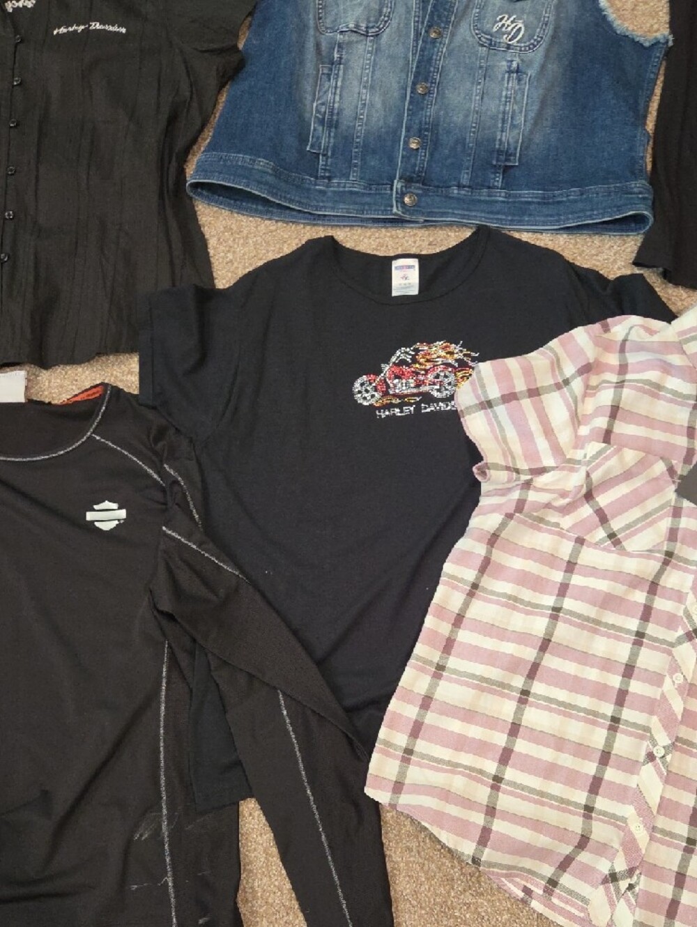 Harley-Davidson Black Graphic Tee and Mixed Tops Assortment - Picture 3 of 12